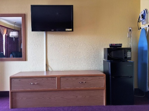 Regency Inn image 15