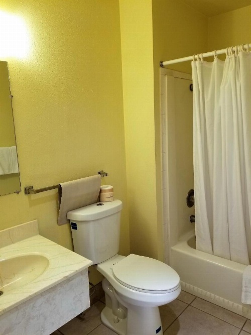 Regency Inn image 16